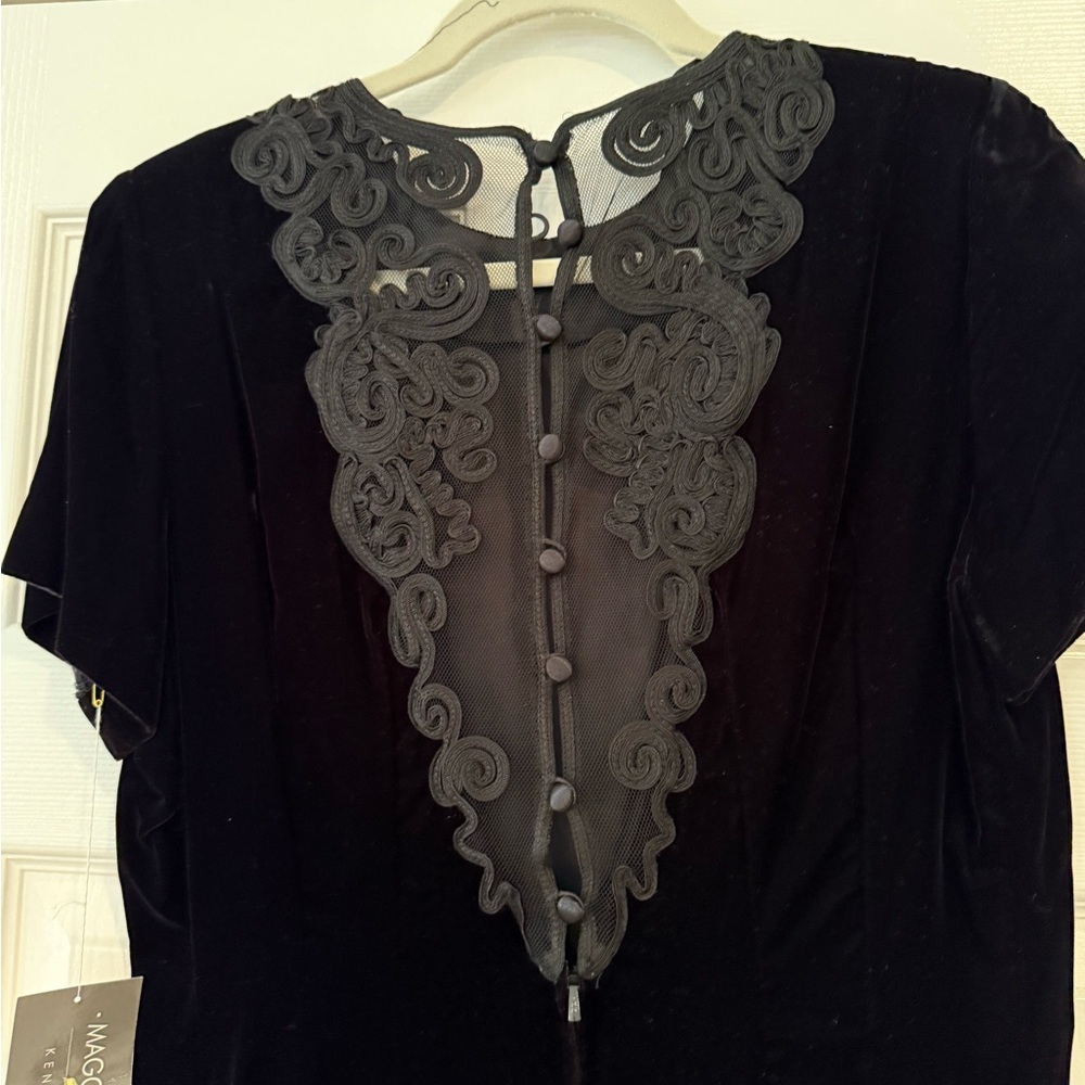 Maggy London Black Sheath Maxi Dress for Cocktail - Picture 3 of 7